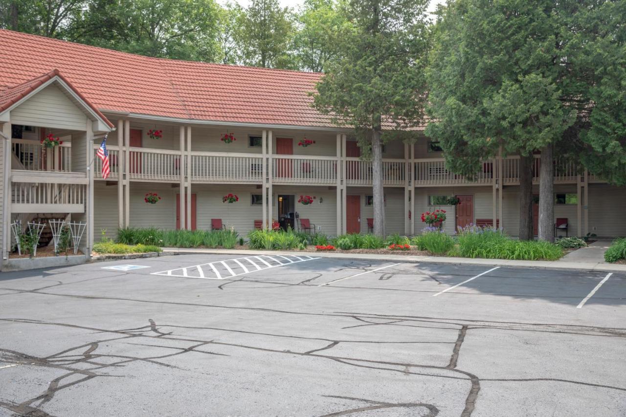 Ridges Inn & Suites Baileys Harbor Esterno foto
