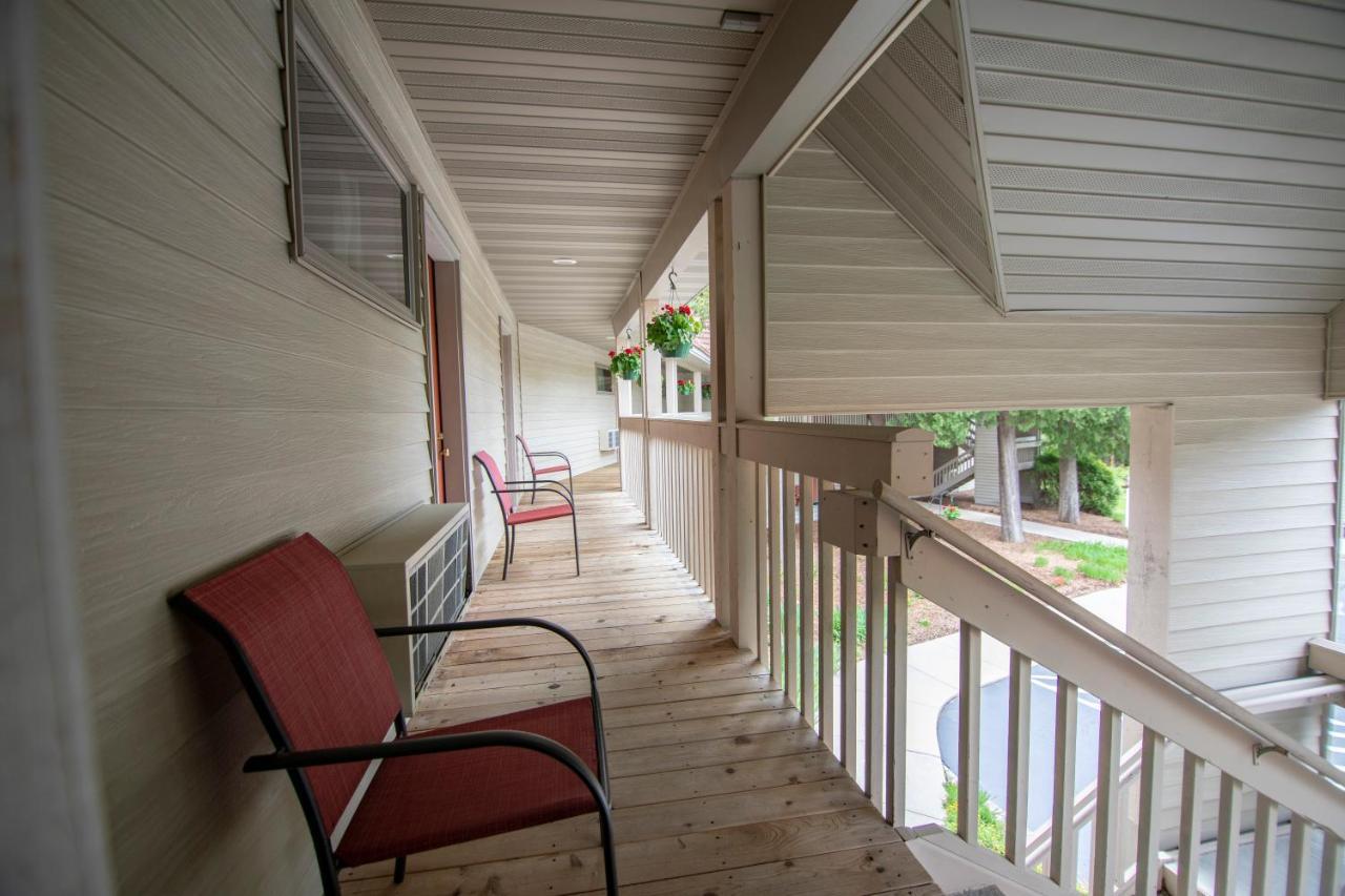 Ridges Inn & Suites Baileys Harbor Esterno foto