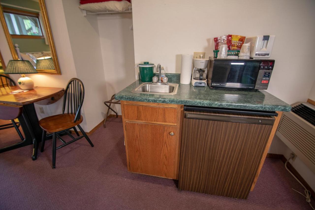 Ridges Inn & Suites Baileys Harbor Esterno foto